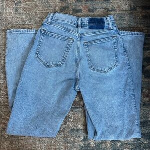 Abercrombie & Fitch The ‘90s Straight Ultra High Rise Curve Love